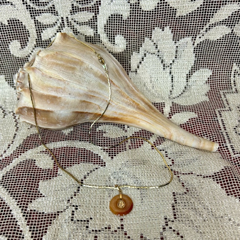 Vintage Pendant Necklace, delicate goldtone chain, pendant with Asian graphic